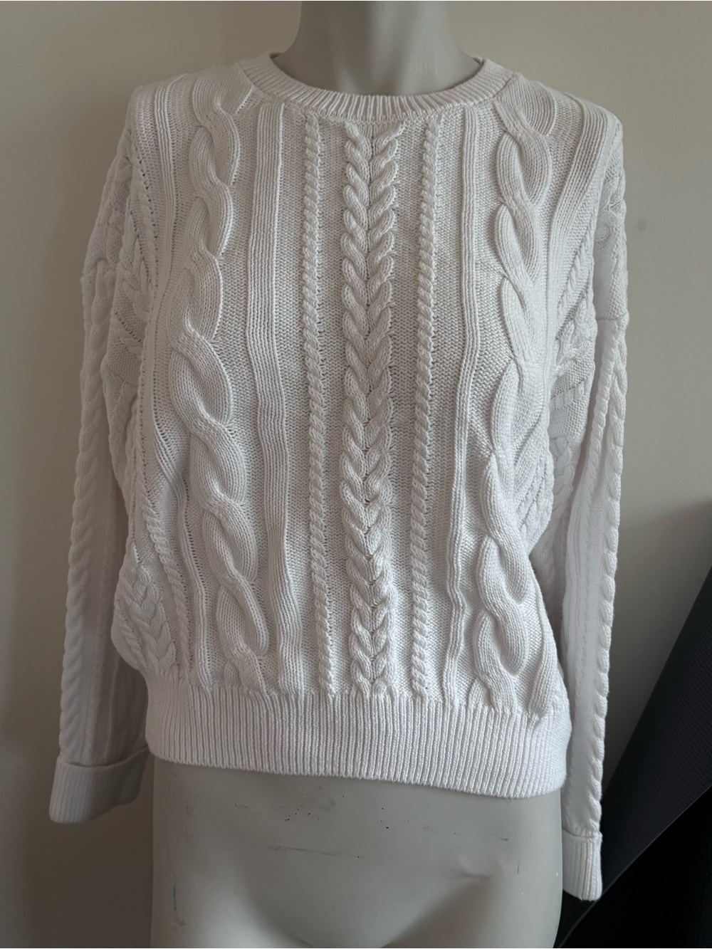 Nicole Miller White Cable Crew Neck Sweater
